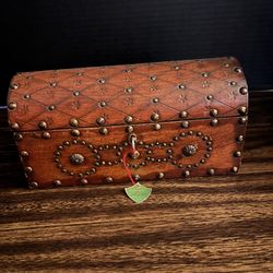 Vintage Ver decorative Box Leather 