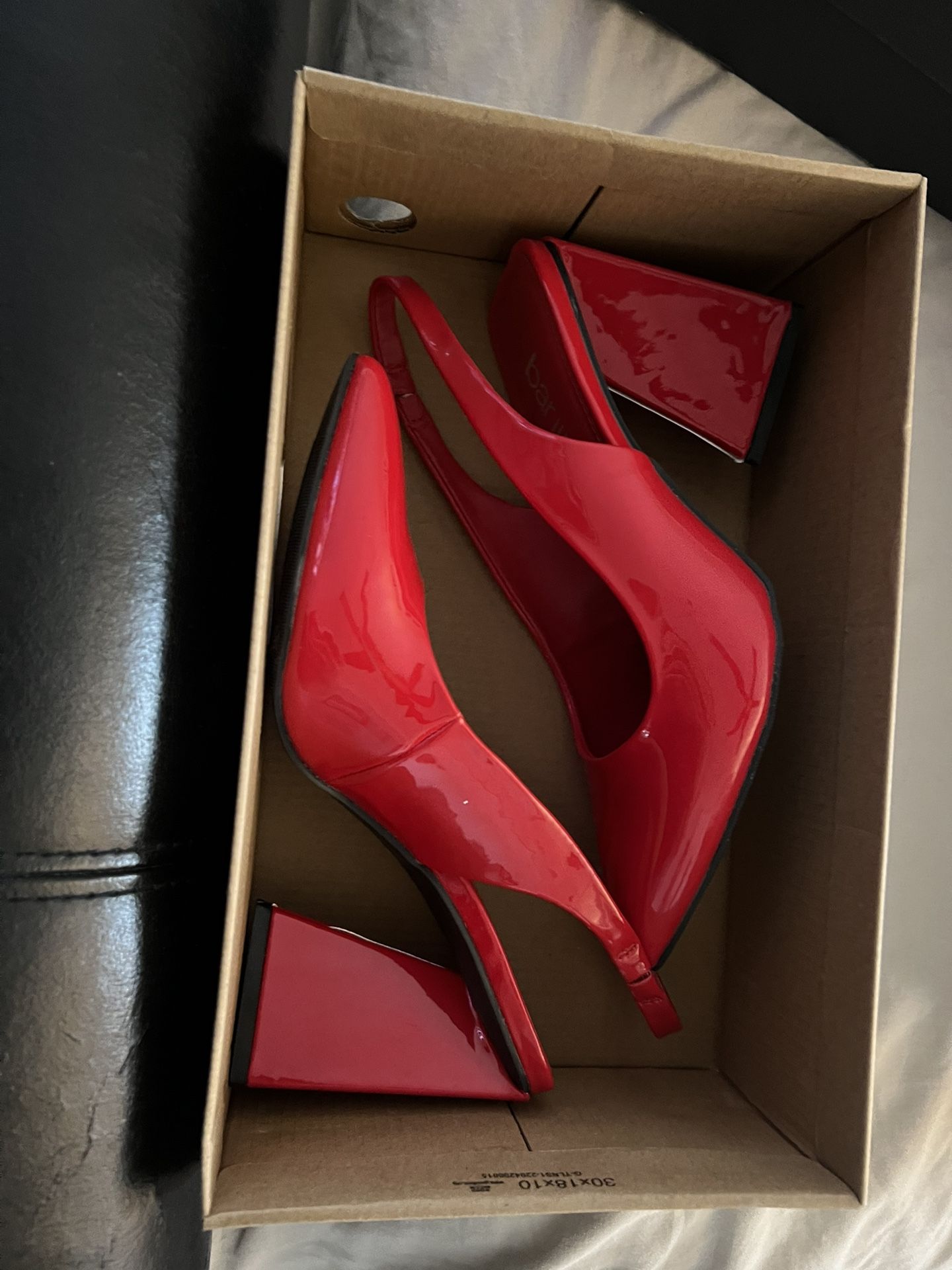 Barl Ill Arricap Red Patent Leather Sling Back Pointed Toed Heels Size 6M NWB