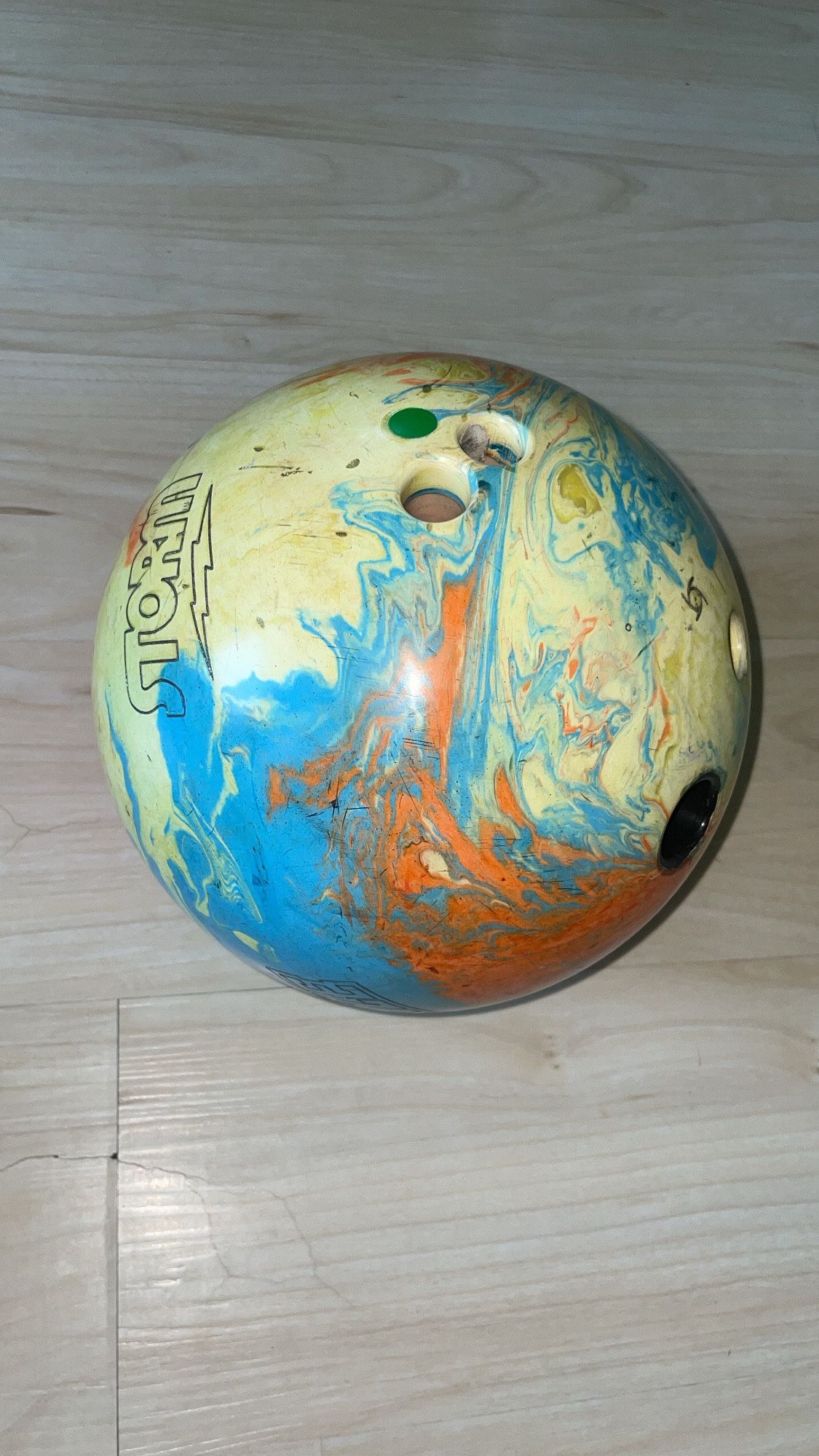 Storm Phaze bowling ball 
