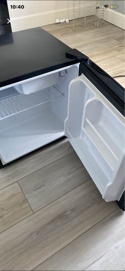 mini fridge