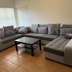 Askhat Upholstered Sectional Couch 