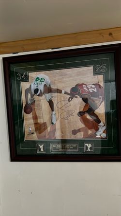 Paul pierce VS Lebron James autographed frame
