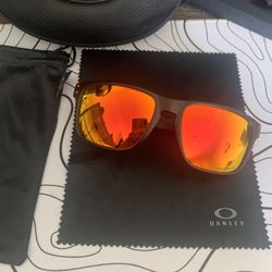 Oakley Holbrook Sunglasses Red/orange