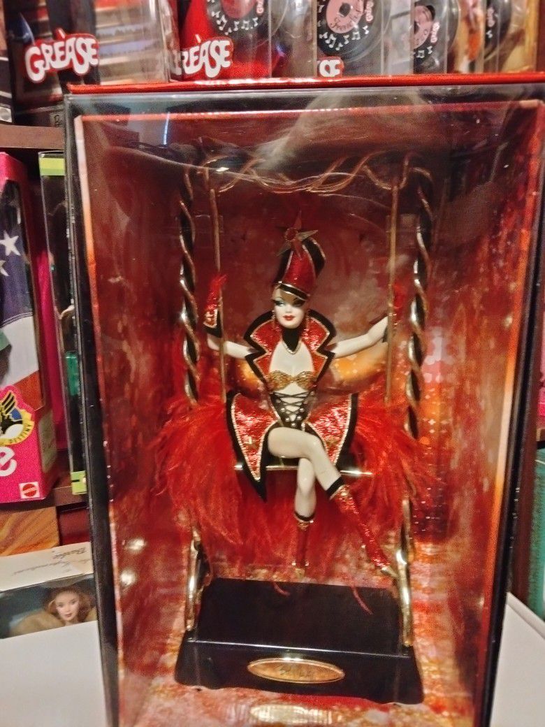 Barbie Christmas Barbie In Box Vintage Never Been Opened 150 Bob Mackey's Circus Barbie Hard To Find 400