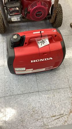 Red Honda eu2201i generator