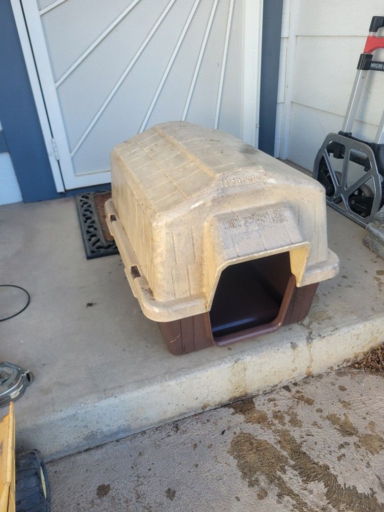 Small/Med dog house
