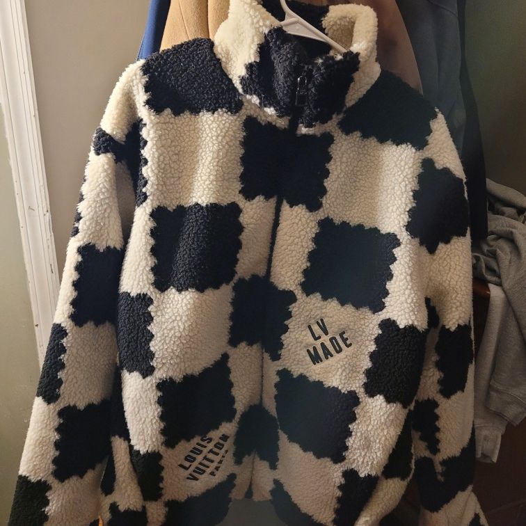 LOUIS VUITTON XL SWEATER And AF1's SIZE 10 for Sale in East Northport, NY -  OfferUp