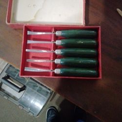 Vintage Carving 5 Piece Set Craftsman Circa 1942