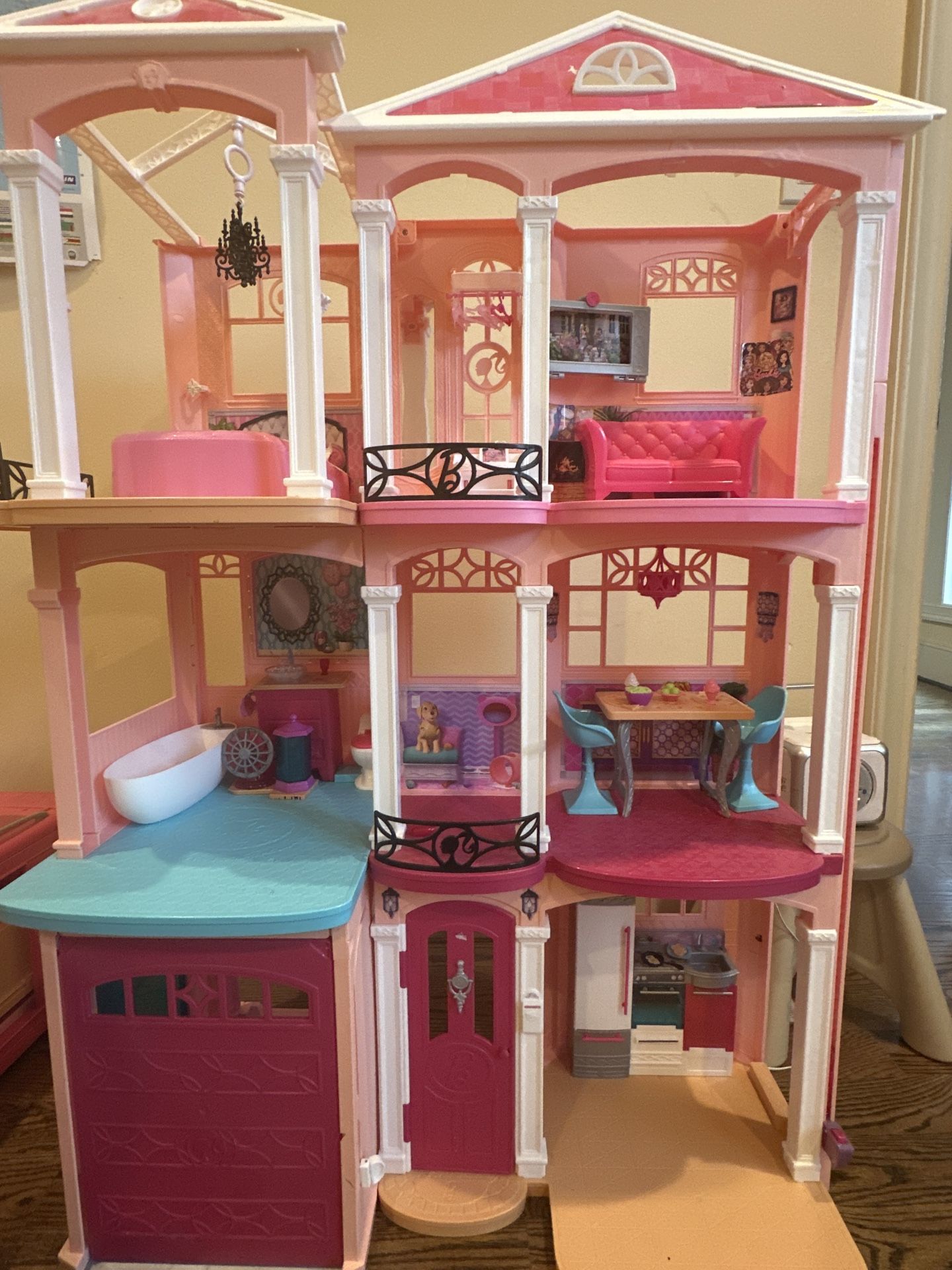 Barbie dream house