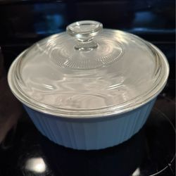 Corning Ware French White Round Casserole Baking Dish 2.5qt w/Glass Lid