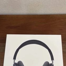 Apple AirPods Max - Brand new In Box (sealed)