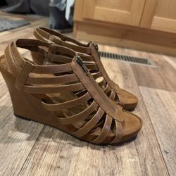 Aerosoles Sandals Brown Suede Wedge Heels Size 10