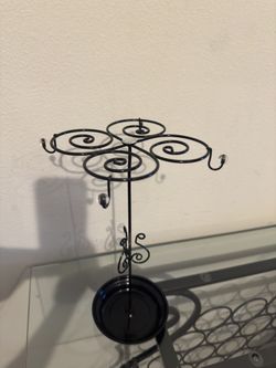 Black Metal Necklace and Jewelry Holder
