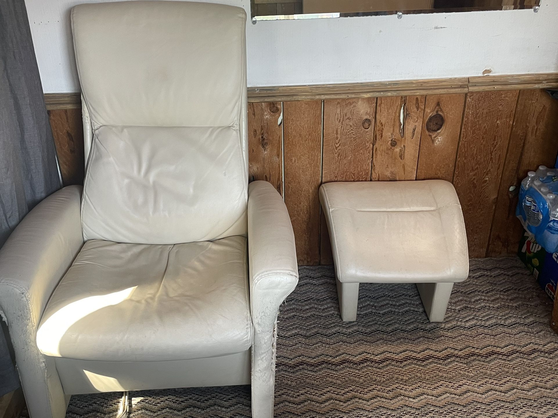 White Leather 70s Chair