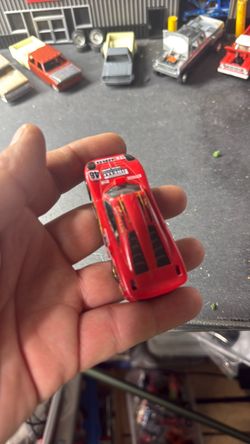 Hotwheel red video game car