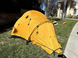 North Face Vintage VE 25 Tent with extras for Sale in Hemet, CA 