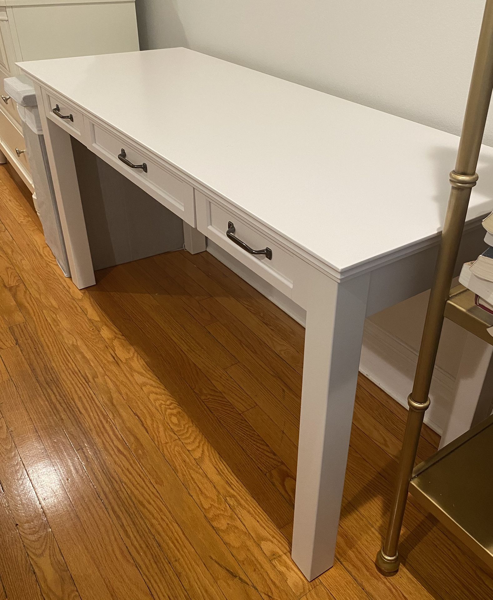 PBTeen Desk
