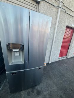 LG 33"W FRENCH DOOR STAINLESS STEEL REFRIGERATOR ENERGY ⭐ LED LIGHT 