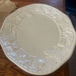 2Serving trayswith bowls