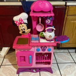 Minnie Mouse Kitchen 