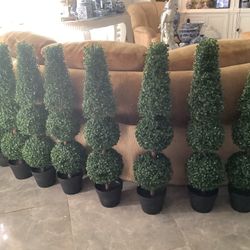  Artificial TOPIARY TREES (10 Available New) 40” Tall