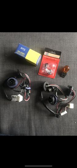 Headlight and break light for Nissan nv200 model: