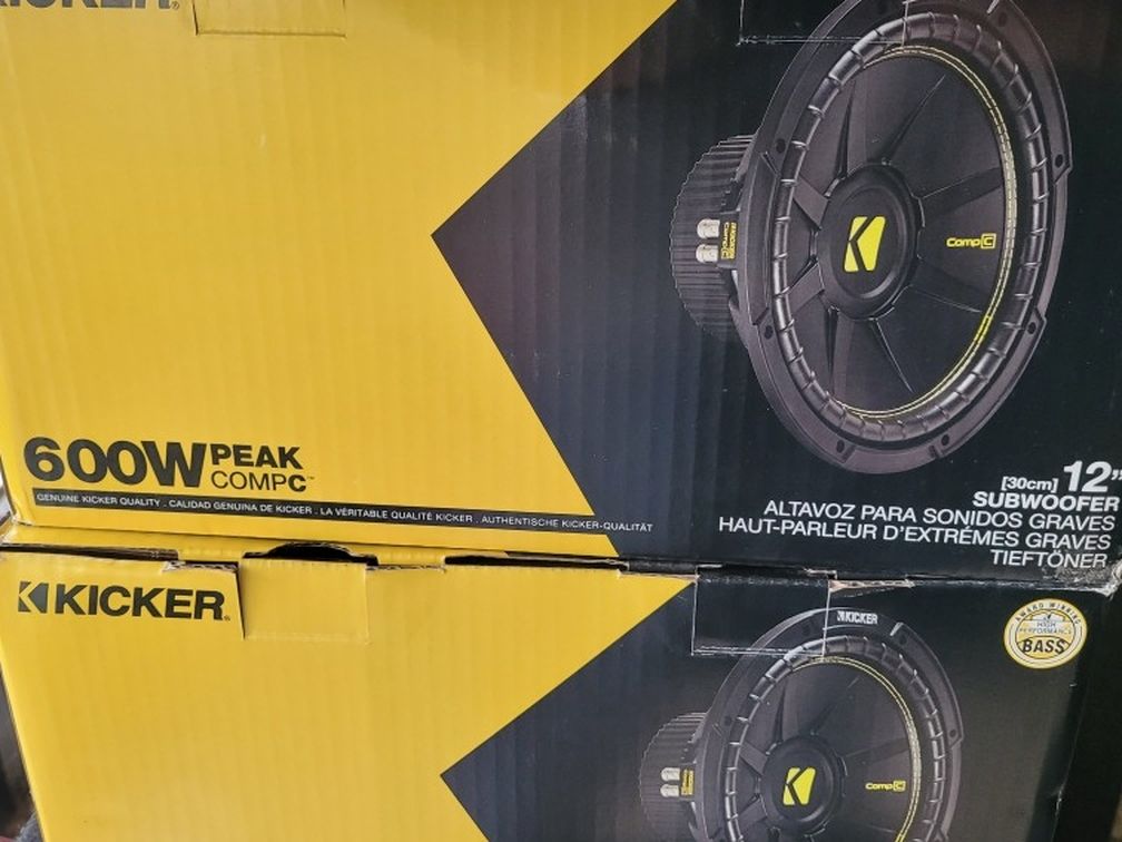 2 10s KICKER COMP WITH NEW PORTED BOX FOR TRUCK