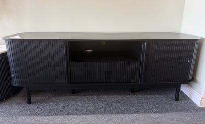63" Modern TVs Stand with Storage, Black，$180