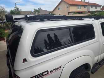 Toyota tacoma long bed camper shell