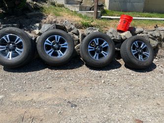 Factory wheels 2017 Toyota Tacoma