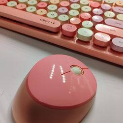 UBOTIE Wireless Keyboard & Mouse Set – Retro Pastel Typewriter Style