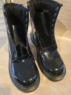 Dr. Martens Air Wair Boots