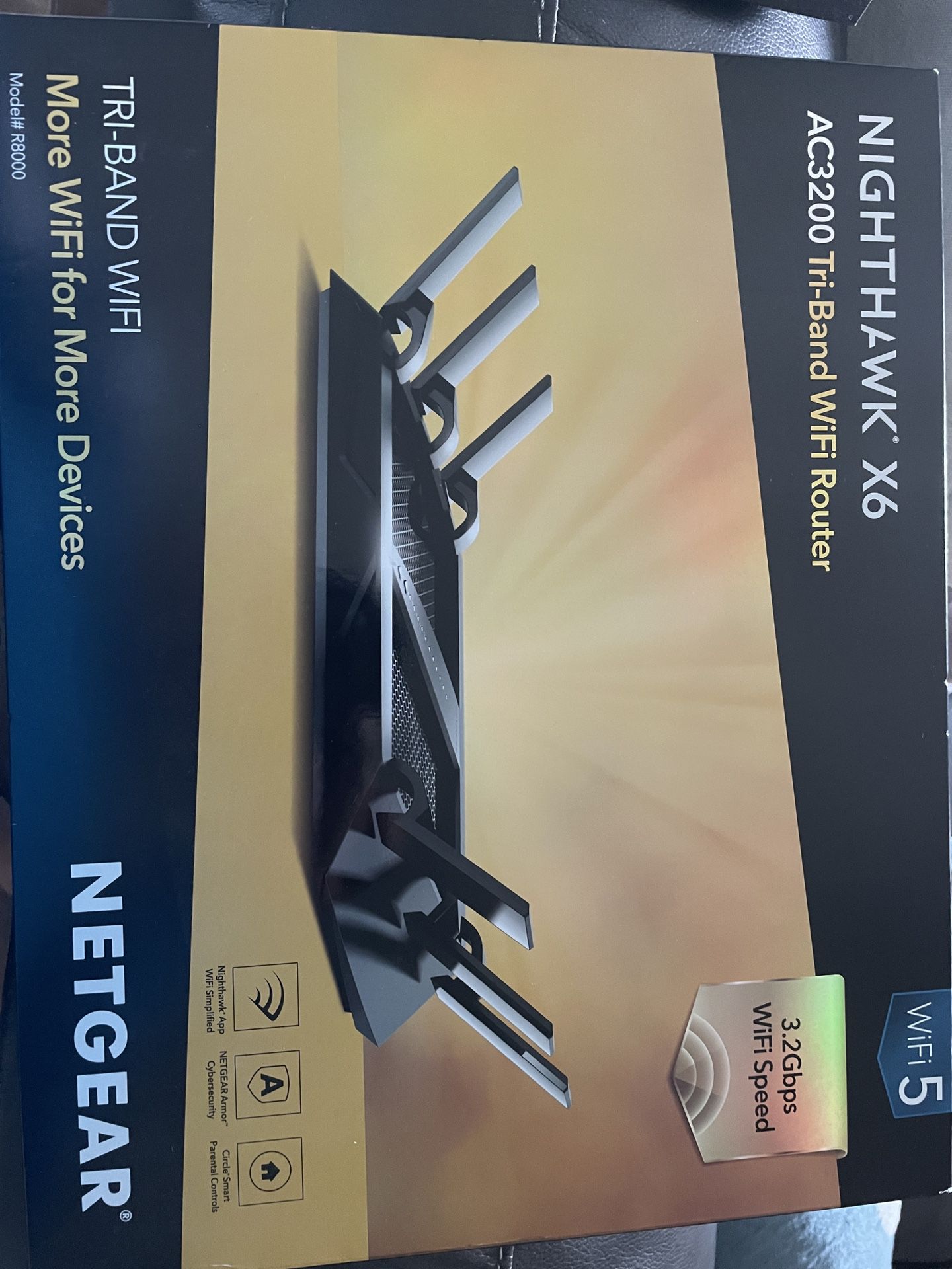 NETGEAR - Nighthawk R800 AC3200 Tri-Band WiFi Router