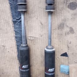 Front Suspension Shocks 1991, 1992, 1993, 1994, 1995, 1996 Chevrolet Caprice