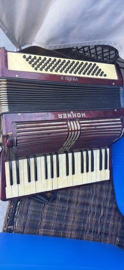 Acordeón Hohner Verdi II