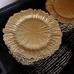 220 Gold Reef Charger plates 
