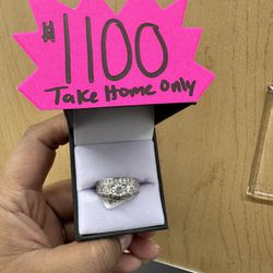Women's Engagement Ring 