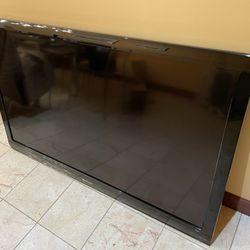 60” Inch Flat Screen TV In Perfect Condition 