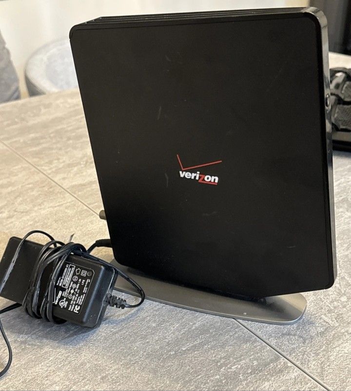 Verizon FIOS G1100 Wireless Router with power supply and stand