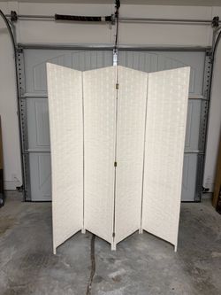 White 4-Panel Woven Room Divider 6ft Height. New.
