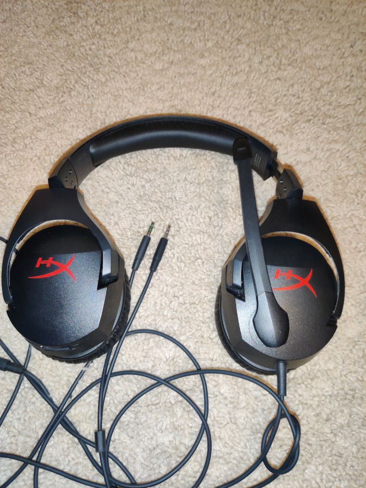Hyper X headphones, gaming headset