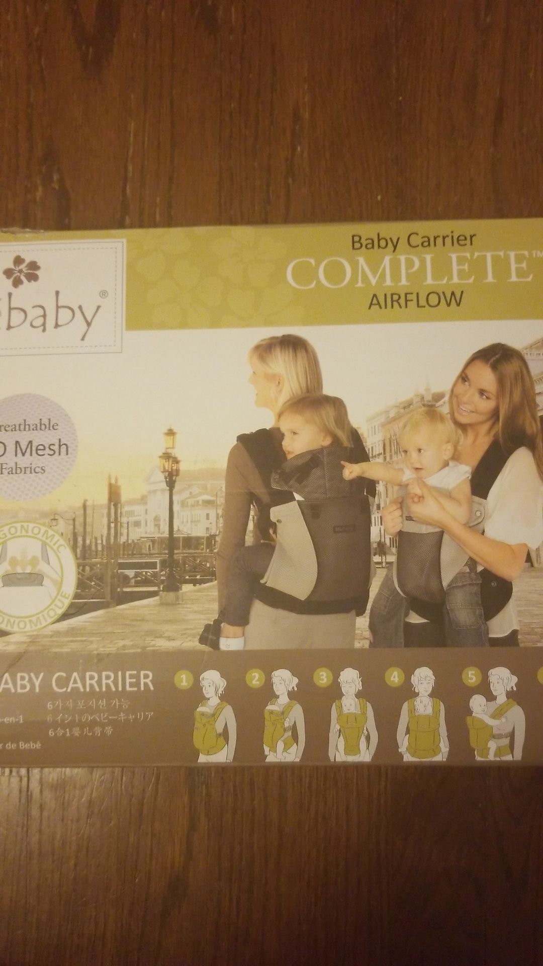 Lillebaby 6 in 1 baby carrier