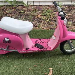 Hello Kitty razor pocket mod Pink Comes With Charger And New Batteries.