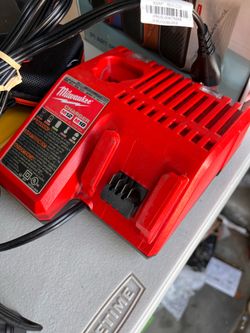 M12 and M18 12-Volt/18-Volt Lithium-Ion Multi-Voltage Battery Charger