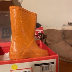 Ugg Boot For Child And Adult Women Child Size Is A9adult Women 10 In Women