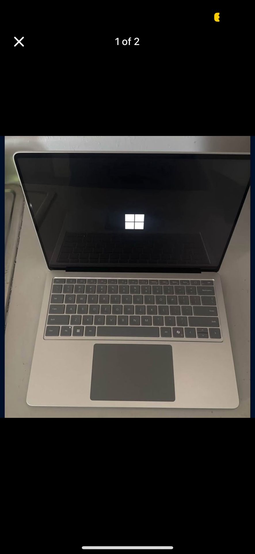 MACBOOK PRO Laptop