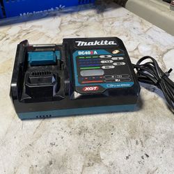 Chager makita 40v