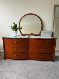 6-Drawer Cherry Wood Dresser with Glass Inset Top