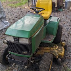 John Deere 425 