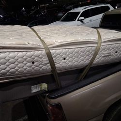 Queen Mattress And Box Spring 